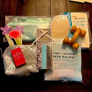 NWT - spa bundle with cosmetic bags, nail files, bath pillow, and more!